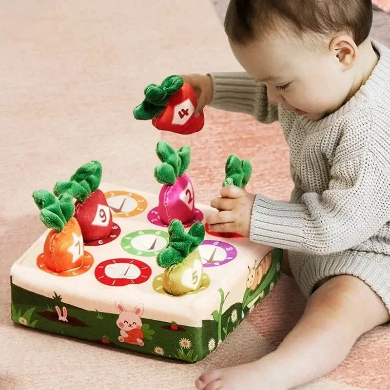 Peluche P'tite carotte développement bébé - Monde à maman
