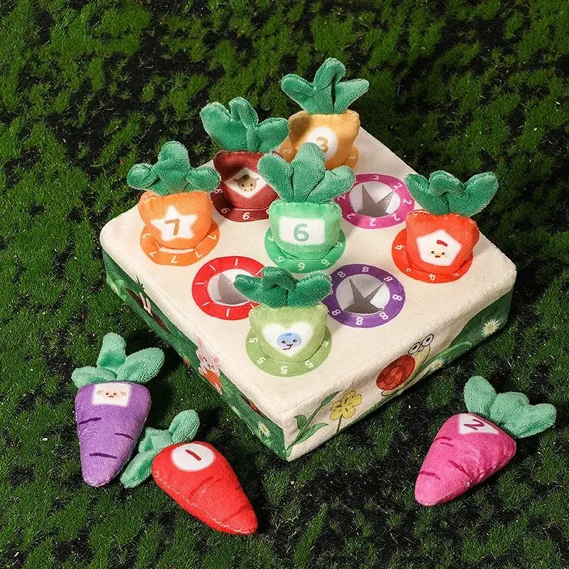 Peluche P'tite carotte avec chiffres - Monde à maman