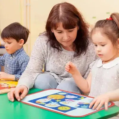 Tableau d'Activité Montessori - MontessoriBoard™ - Planète - Monde à maman