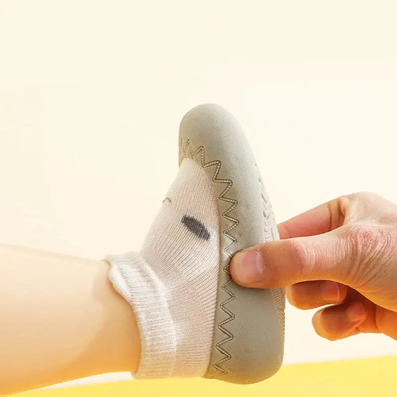 Chaussure pour bébé - Monde à maman