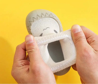 Chaussure pour bébé - Monde à maman