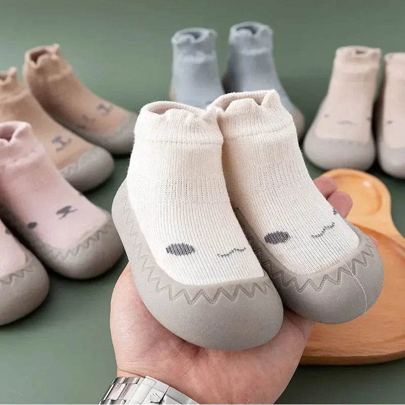 Chaussure pour bébé - Monde à maman