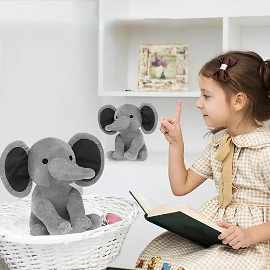 Peluche éléphant avec une petite fille - Monde à maman