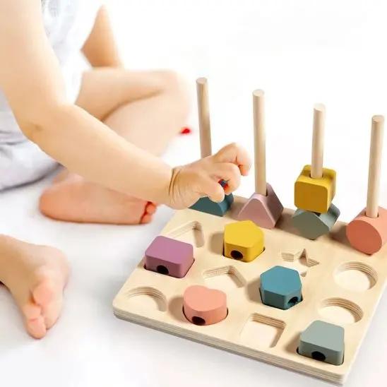 Puzzle en bois coloré - Monde à maman